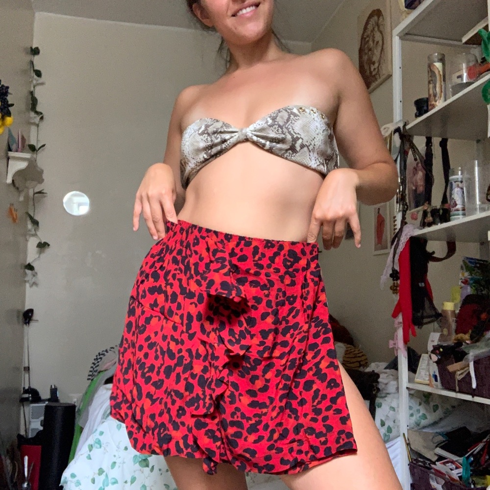 Cheetah ruffle H&M mini skirt